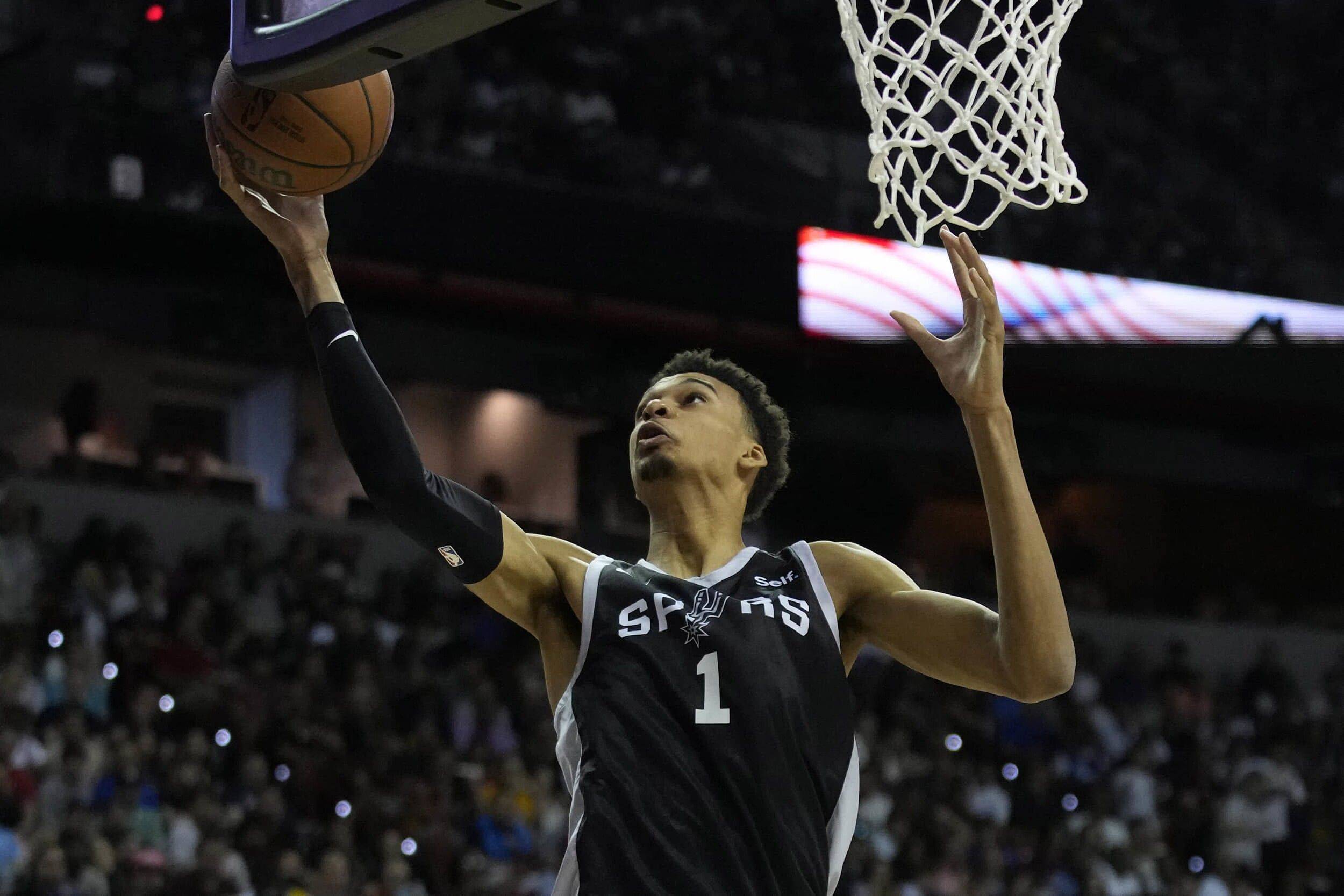 它立刻从迷 它立刻从迷